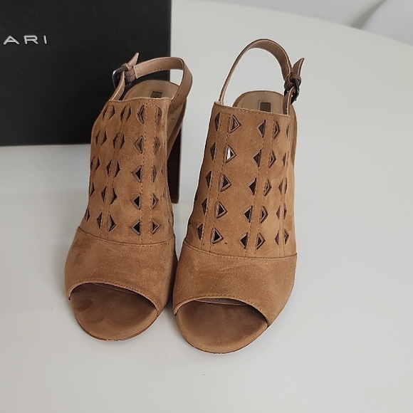 Tahari Tan Heels with Geometric Cutout Design - Picture 1 of 10